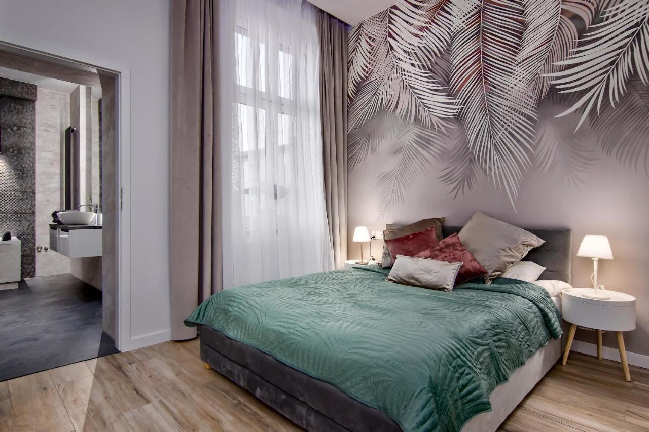 Apartament Bialy Z Jacuzzi Krakkó Kültér fotó