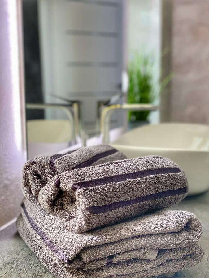 Apartament Bialy Z Jacuzzi Krakkó Kültér fotó