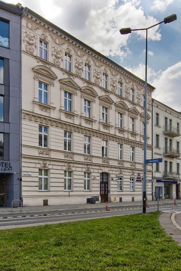 Apartament Bialy Z Jacuzzi Krakkó Kültér fotó